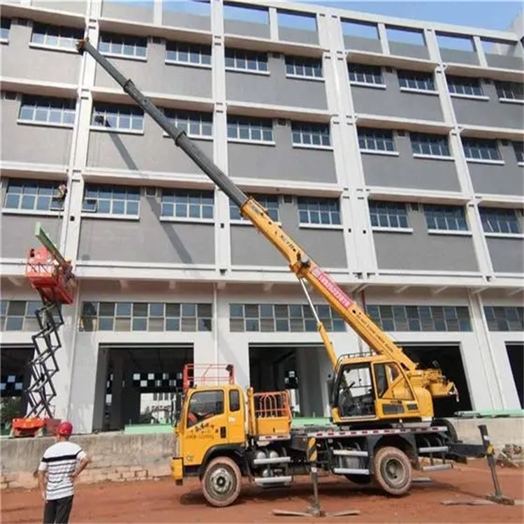 滦平高楼层玻璃吊装